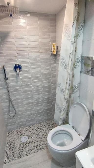 Apartamento Il Duomo A Due Passi Nápoles Exterior foto